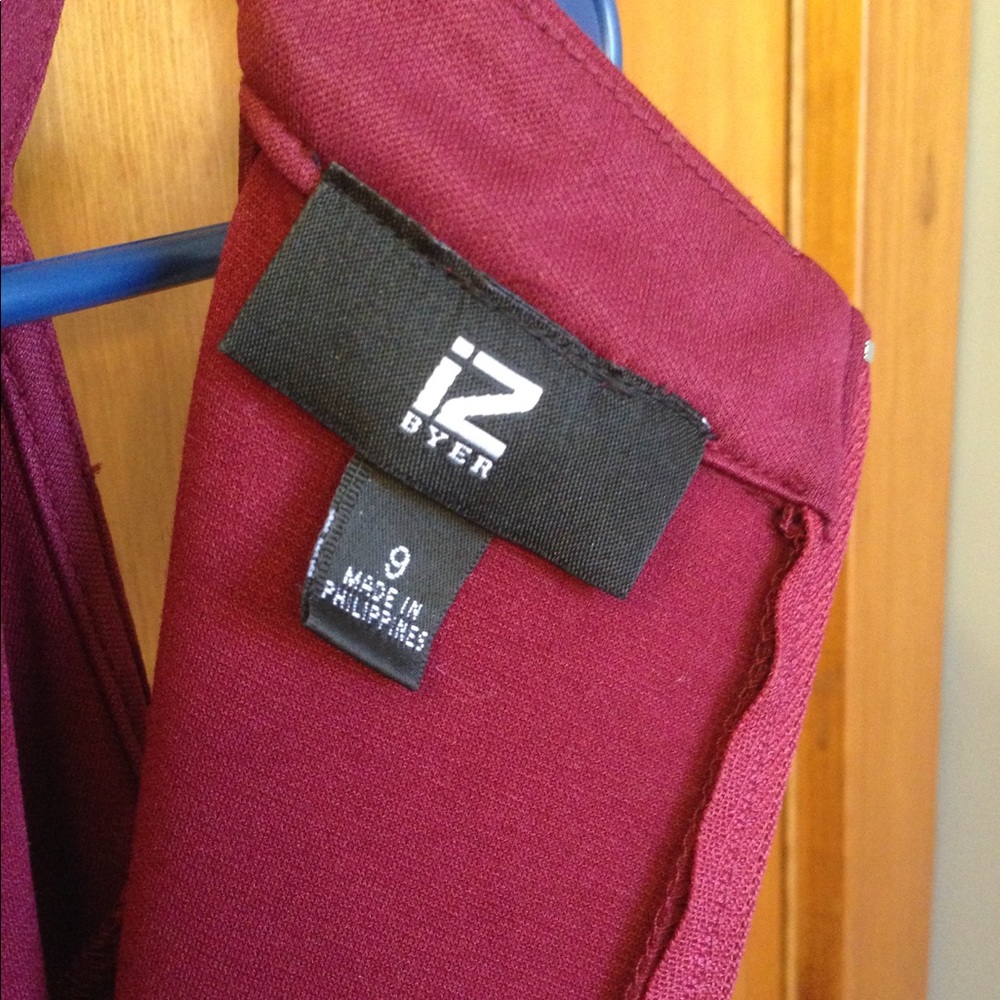 Maroon and black dress with see through belt - Picture 3 of 3